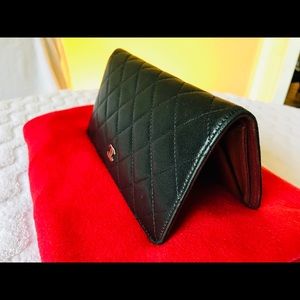 Chanel Black Quilted Lambskin Yen Wallet A+